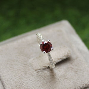 Round Garnet Ring in 925 Sterling Silver, January Birthstone Ring, Dainty Minimalist Garnet Ring, Handmade Stacking Jewelry