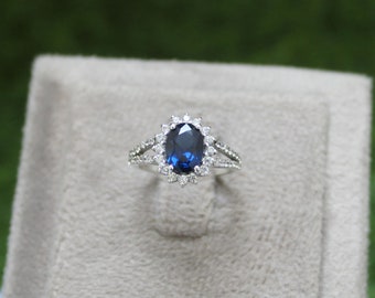 Handgemachter Jubiläumsring mit blauem Saphir, blauer Stein, oval, Sterlingsilber, September Geburtsstein