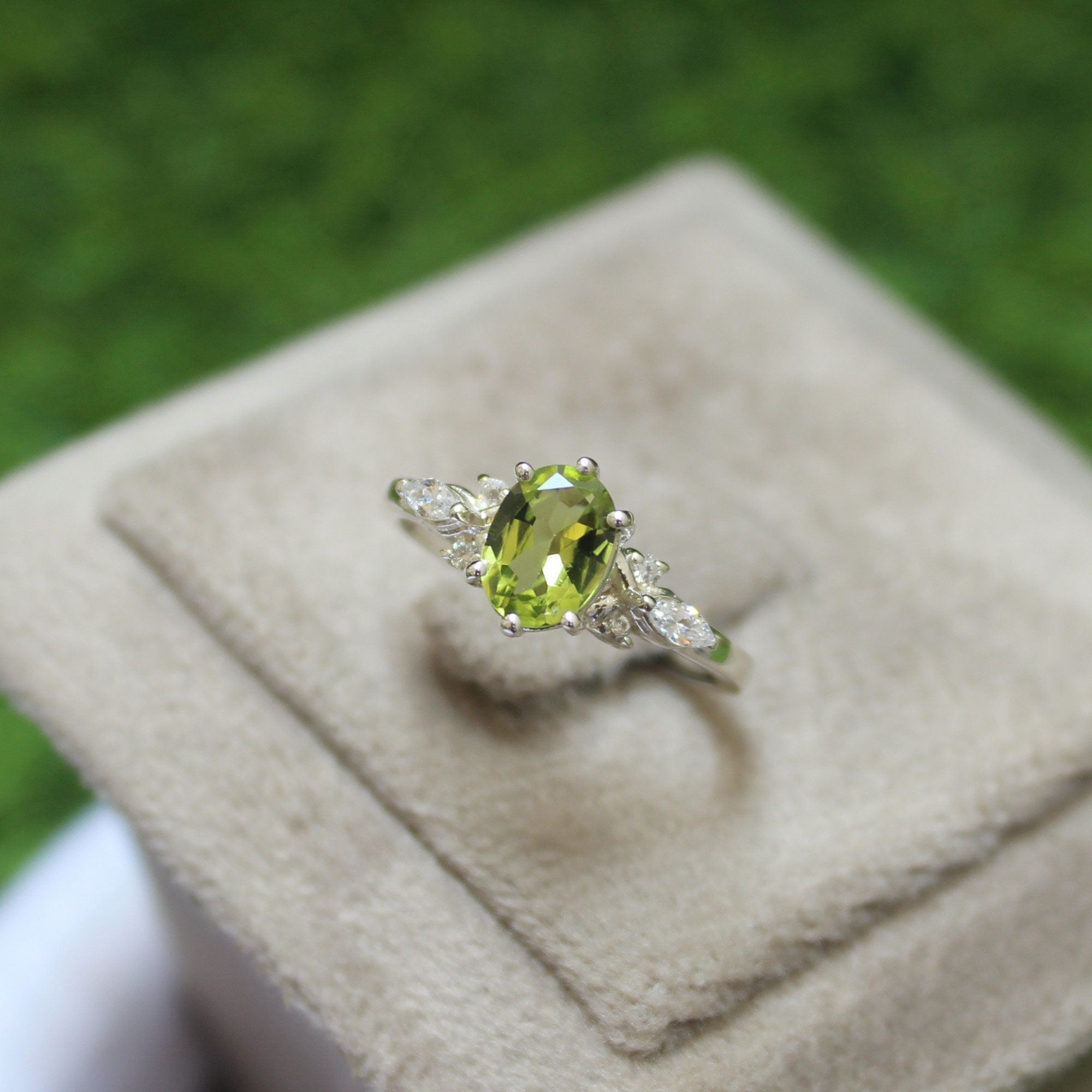 Bague Femme En Argent Avec Péridot Vert - Taille 7,25 - Magnifique Et Neuve