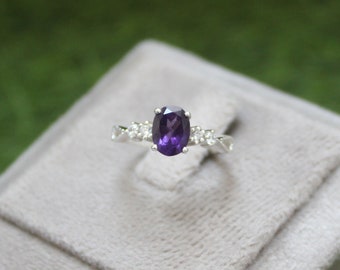 amethyst ring, halo engagement ring, oval cut, sterling silver, amethyst oval cut gemstone, silver ring