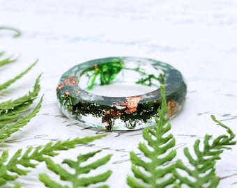 REAL MOSS RING, Faceted Cottagecore Resin Ring, Terrarium Jewelry, nature ring, real moss jewelry, botanical jewelry, goblincore ring