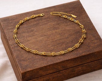 18K Gold Plated Knot Chain Necklace | Minimalist Stainless Steel Statement Jewelry