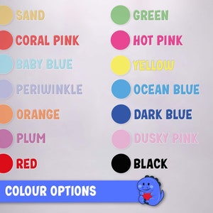 Pode incluir: Uma carta de cores com 14 op&ccedil;&otilde;es de cores diferentes, incluindo areia, verde, rosa coral, rosa forte, azul beb&ecirc;, amarelo, periwinkle, azul oceano, laranja, azul escuro, ameixa, rosa p&oacute;, vermelho e preto. O texto "COLOUR OPTIONS" est&aacute; na parte inferior da carta.