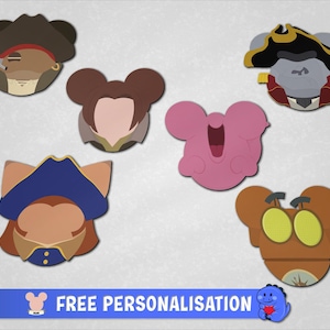 Puede incluir: Una colección de cinco iconos de cabezas de personajes estilizados con orejas redondeadas, incluyendo un pirata, una figura de pelo castaño, una criatura rosa, una figura con sombrero azul y una figura marrón con grandes ojos amarillos. Banner azul: FREE PERSONALISATION.