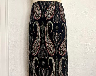 Paisley Y2K 90s Floral Midi Below the Knee High Waisted Skirt with an Elastic Waist Size Medium great Casual Summer Skirt with a Side Slit