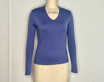 Retro Yoga Meditation Fitness Workout Gym Women Rxtra Small Tight Form Fitting Top Long Sleeve V Neck Blouse Shirt in a Periwinkle Purple