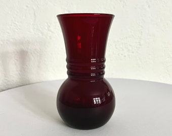 Vintage Ruby Red Vase by Anchor Hocking Red Depression Glass Royal Ruby Red Harding Vase Ribbed Glass Vase MCM Flower Vase Small Glass Vase