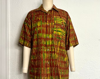 Vintage Shibori Mens Tie Die Collared Button Up Shirt Sleeve Shirt Hand Dyed great Trippy shirt for Hippies Raves and Festival Clothing