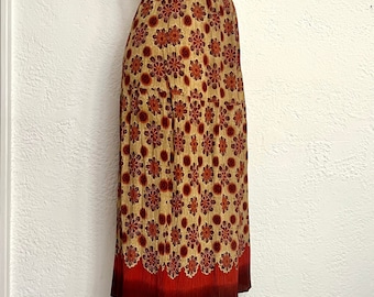 90s Y2K Red Floral Long Flowy Midi A Line Skirt Made of Rayon in a Size Medium with an Elastic waist Band great Boho Fairycore Cottagecore