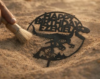Decorazione per torta di dinosauro personalizzata / Decorazione per torta di compleanno personalizzata a forma di T-Rex / Decorazione per torta per feste a tema dinosauri / Ispirata a Jurassic Park