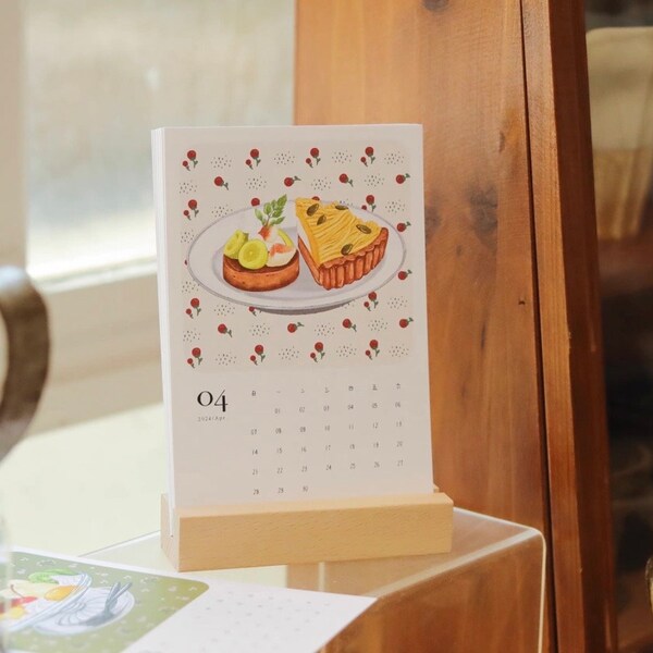 2024 Retro Dessert Hand-Drawn Illustration Calendar Card With Wood Stand, Swiss Roll, Cherry Cake, Office Gift 2024, Foodie Gift - C04