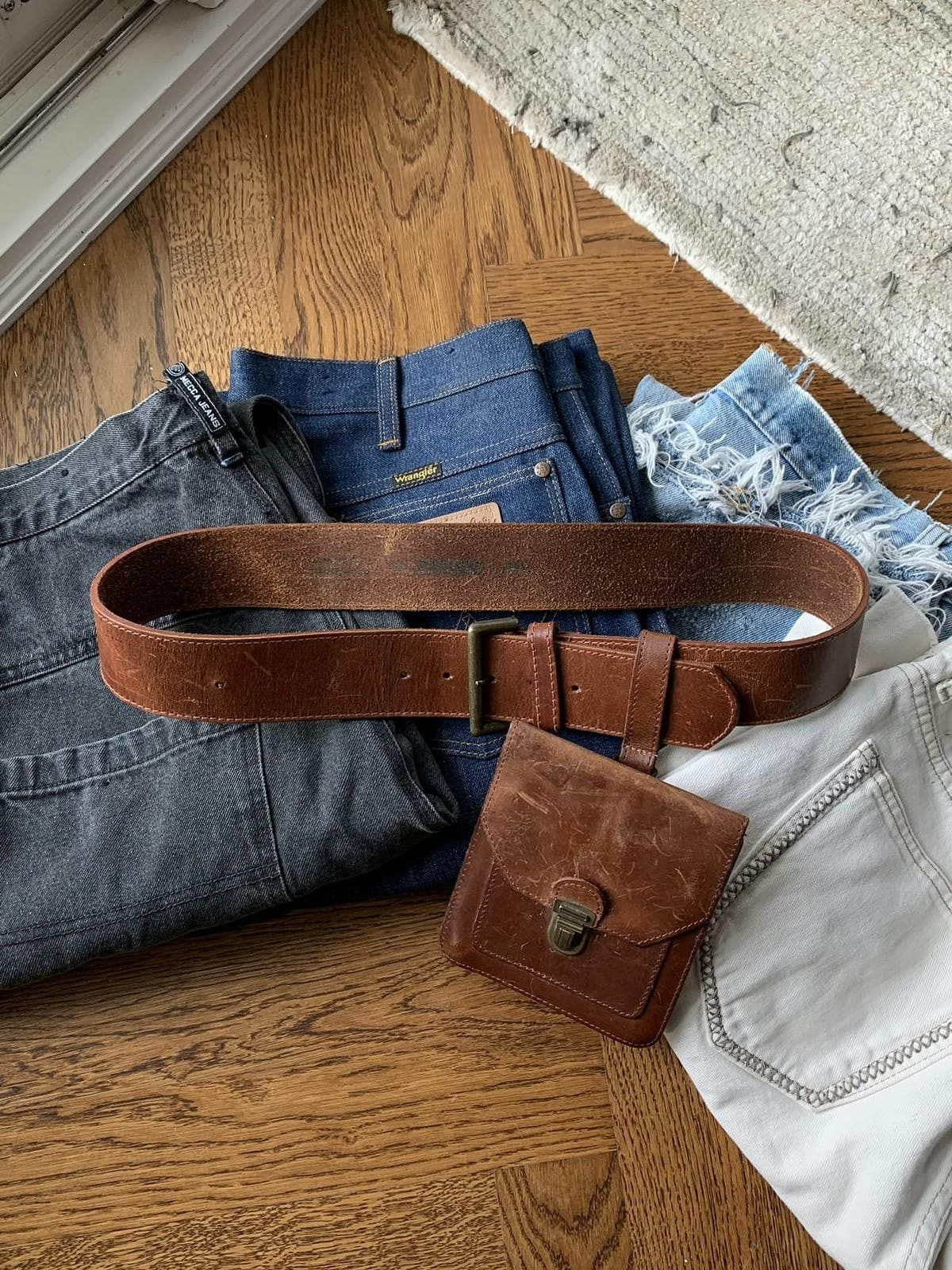 1980s Vintage Heavy Duty Leather Utility Belt Pouch Waist 30