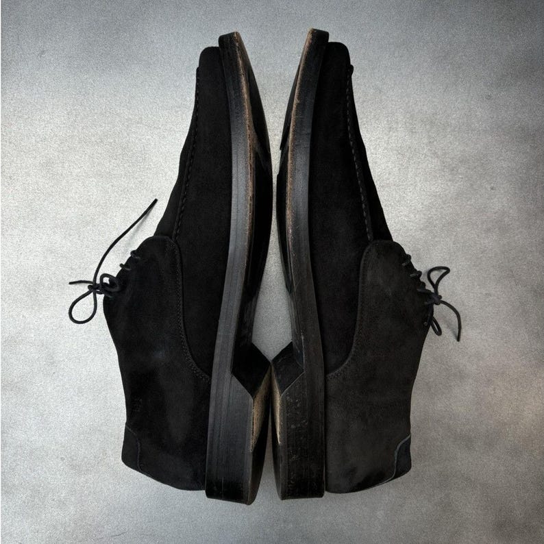 Scarpe da sera in pelle scamosciata con punta quadrata vintage Gianfranco Ferré anni '80 '90 Scarpe in pelle scamosciata vintage GFF Made in Italy con lacci anni '80 '90 Formali in pelle nera immagine 8