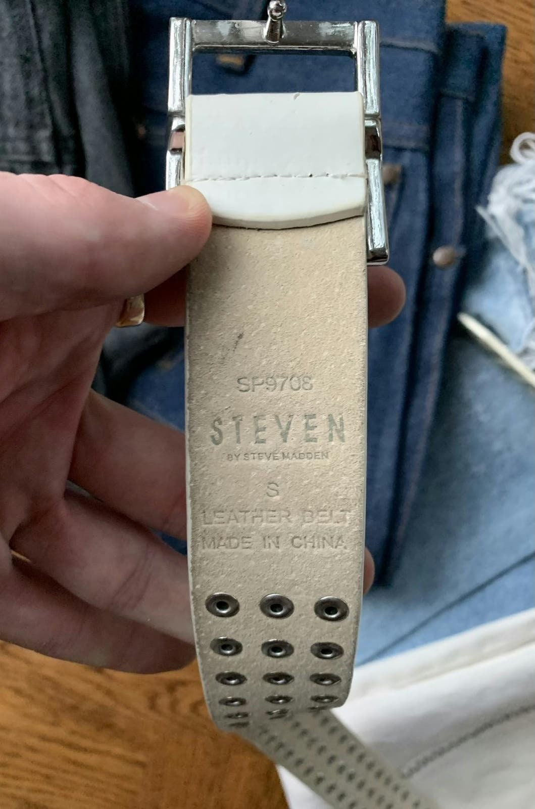 2000s Vintage Studded Belt Cracked White Leather Y2K Stud OS 2000s Vintage Studded Belt Cracked White Leather Y2K Stud OS