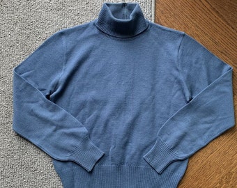 True Vintage Wool Turtleneck Sweater 1960s Womens Small Crop