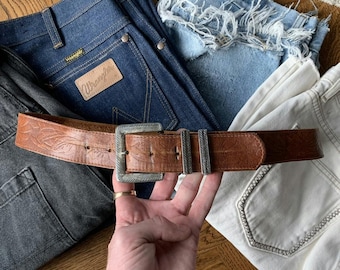 Vintage Tooled Leather Belt Pewter Silver Metal 70s Harley Davidson Medium Mens 1970s 1960s Motorcycle Easy Rider Vintage Leather Belts Mens