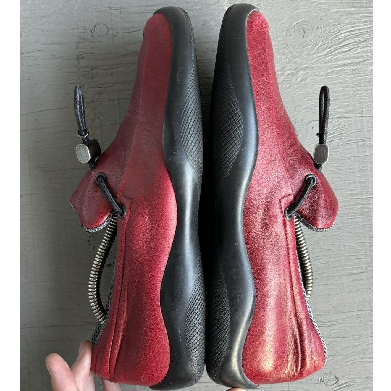 S/S 2002 Prada Sneakers Vintage Slip on Toggle Linea Rossa Vintage