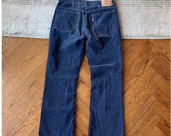 Vintage Levi’s White Tab 519 Cord Hose Stiefel Talon 70er Jahre Vintage Levis Cord Hose Weite Led Loose Fit Entspannte Made in USA 33x28