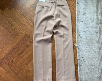 Oanvända vintage Wrangler Exec arbetsbyxor 1970-tals vintage polyesterbyxor 1970-tals Wrangler jeans Perma Press Vintage röd kappa Tillverkad i USA