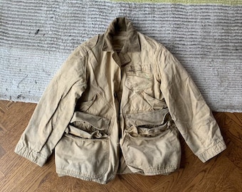 True Vintage Hunting Jacket 1950s Chore Coat 1960s Barn Jacket Field Master Canvas Corduroy Collar Distressed Thrashed Used Khaki 60s 50s 40