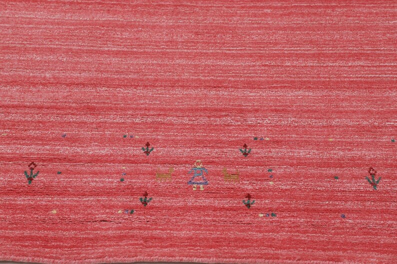 Alfombra de lana Loribaft Gabbeh auténtica, ultrasuave y de alta calidad, tejida a mano con nudos finos, color rosa coral, estilo Abrash, ideal para salas de estar modernas y bohemias. imagen 9