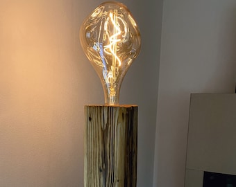 Hochwertige  Balkenlampe | Stehlampe | Holz und dimmbar