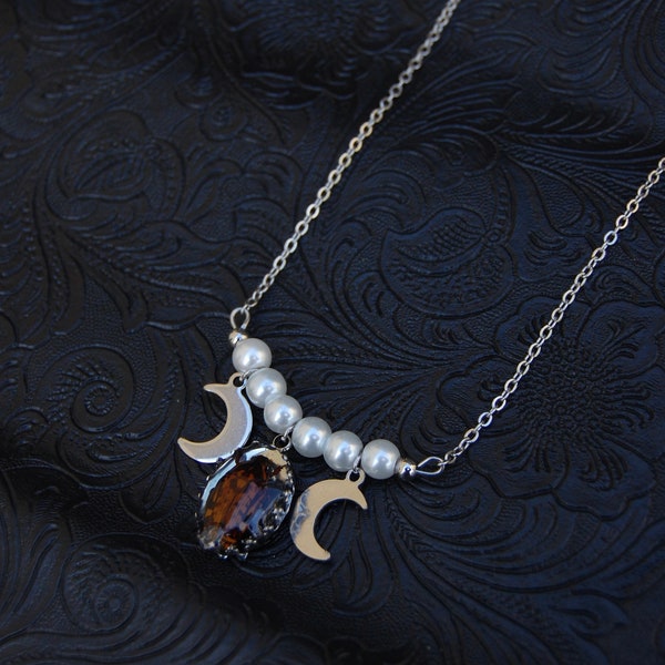 Collier scarabée triple lune, entomologie, curiosités, witch, victorien, gothique