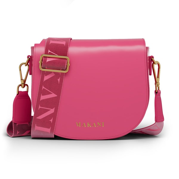 Crossbody Handtasche in pink, Umhängetasche Halfmoon aus veganem Leder, stylische Halfmoon-Tasche mit langem Gurt | Leoni - Pink