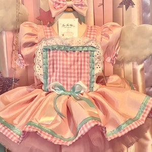 beautiful  dress for farm theme parties