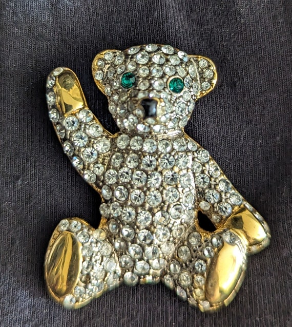 Vintage unmarked unsigned Swarovski crystal rhinestone teddy bear brooch pin