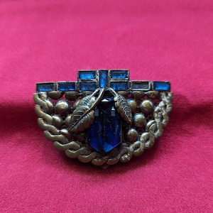 Gorgeous Art deco sweater clip with Blue gems