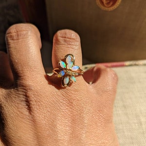 Vintage Opal And diamond Ring 375 9k Gold Spray 7 Opals 3 diamonds
