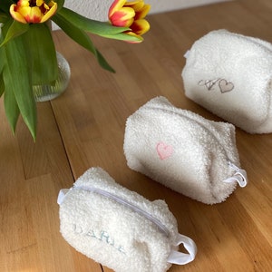Kosmetiktasche personalisiert aus Boucle Teddy Stoff