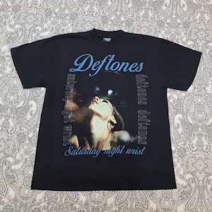 Vintage Deftones Shirt Sz XL Saturday Night Wrist Metal Band Tee Graphic Print