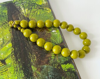 Vintage Statement Green Necklace Lucite. Chunky Beads. Light Khaki. 1940s -1950s. Choker. Mid-Century