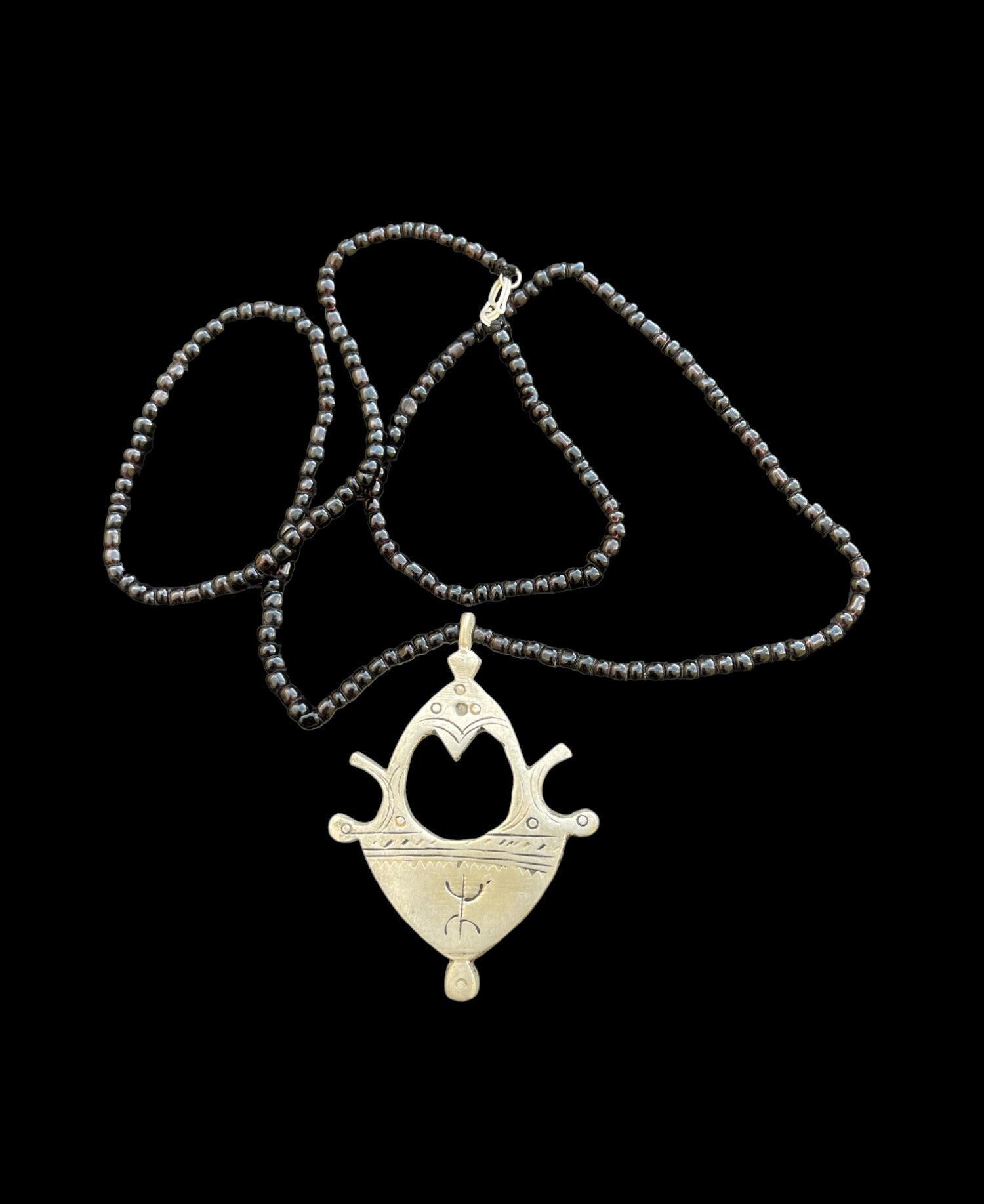 Nomadic Treasures: Handcrafted Tuareg Berber Tribal Women's Necklace - A Symbol of Amazigh Heritage and Timeless Beauty