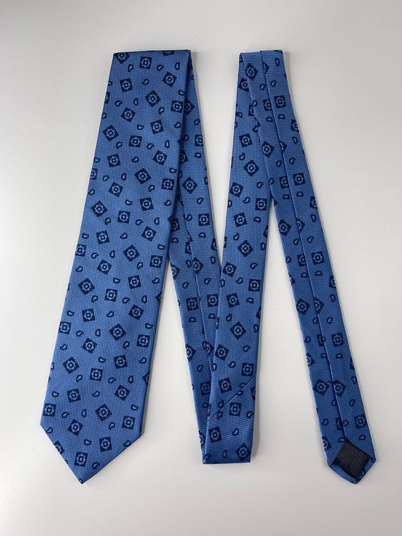 Brooks Brothers blue necktie