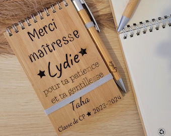 Bloc note en bambou avec stylo personnalisé  cadeau maîtresse / cadeau Mamie / cadeau directrice /cadeau papy/ mariage