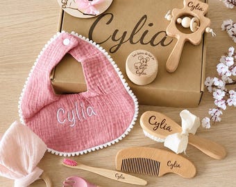 Coffret Cadeau Naissance Personnalisé en Bois Set de Soin et Repas Bébé Gravé  Brosse, Peigne,  Cadeau Baptême Nouveau-né cadeau bébé