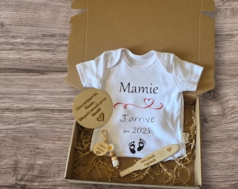 Coffret annonce de grossesse personnalisé / annonce grossesse mamie / annonce grossesse papy / body / porte clés et test de grossesse