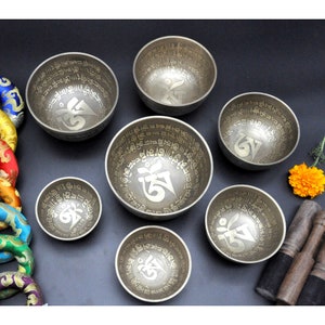 Mantra carved signing bowl set of 7-7 Chakra Healing Handmade singing bowl set-Best for 7 chakra healing, meditation, peace and Mindfulness