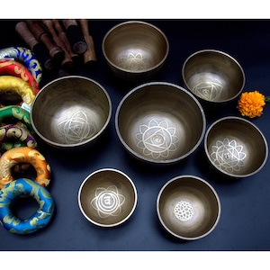 7 Chakra Healing singing bowl set-Natural kasa singing bowl set-7 Chakra carved singing bowl set-Handmade singing bowl set for healing
