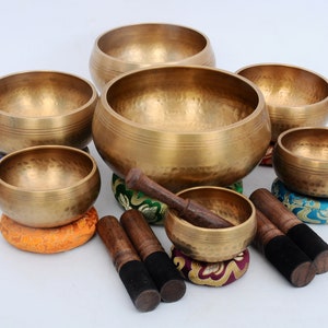 Beaten singign bowl set-Singing bowl set of 7-Tibetan singing bowl set-Himalayan singing bowl set-Chakra singing bowl set-Beaten chakra set