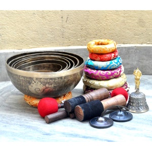 Professionally Selected Chakra healing singing bowl set-Mantra Blessed singing bowl set-Tuned singing bowl set-Best for healing studio-Nepal