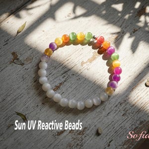 Rainbow Beaded Bracelet - Sun UV Reactive Bracelet 8mm Resin Beads - Color Changing Bracelets - Boho Style Dopamine Summer Jewelry