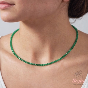 Emerald Choker, Stone Beaded Necklace Green Crystal Choker, Green Emerald Healing Necklace Dainty Jewelry Birthstone Necklace Gift for her