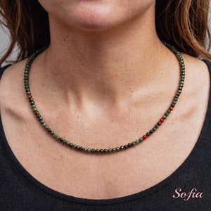 African Bloodstone Choker, Stone Beaded Necklace Green Crystal Choker, Bloodstone Choker, Obsidian Necklace Dainty Jewelry Mother's Day Gift