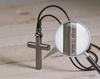 Gepersonaliseerde hematiet-kruisketting - op maat gegraveerde kruisbeeldhanger - kristallen kruisketting
