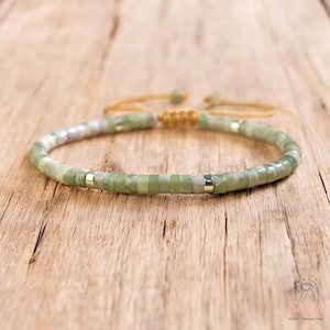Green Jade Stone Bracelet - Natural Green Gemstone Dainty Bracelet - Minimalist Healing Delicate Bracelet Gift for her, gift for him