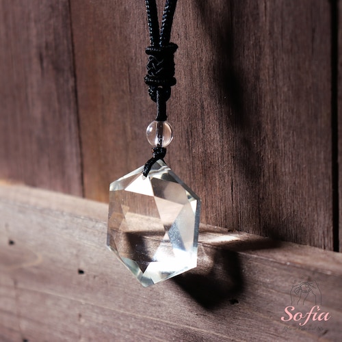 Pendentif hexagonal en quartz clair et obsidienne - Collier en cristal naturel - Amulette de collier de pierres précieuses de style bohème